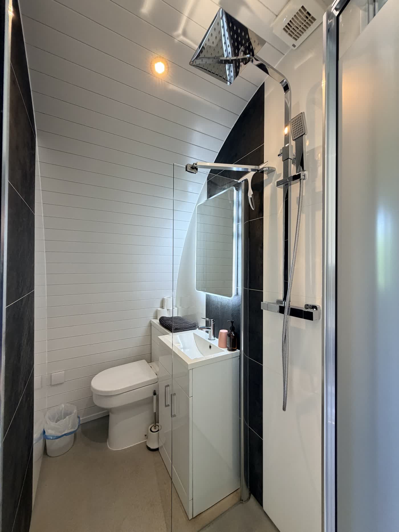 En suite shower room